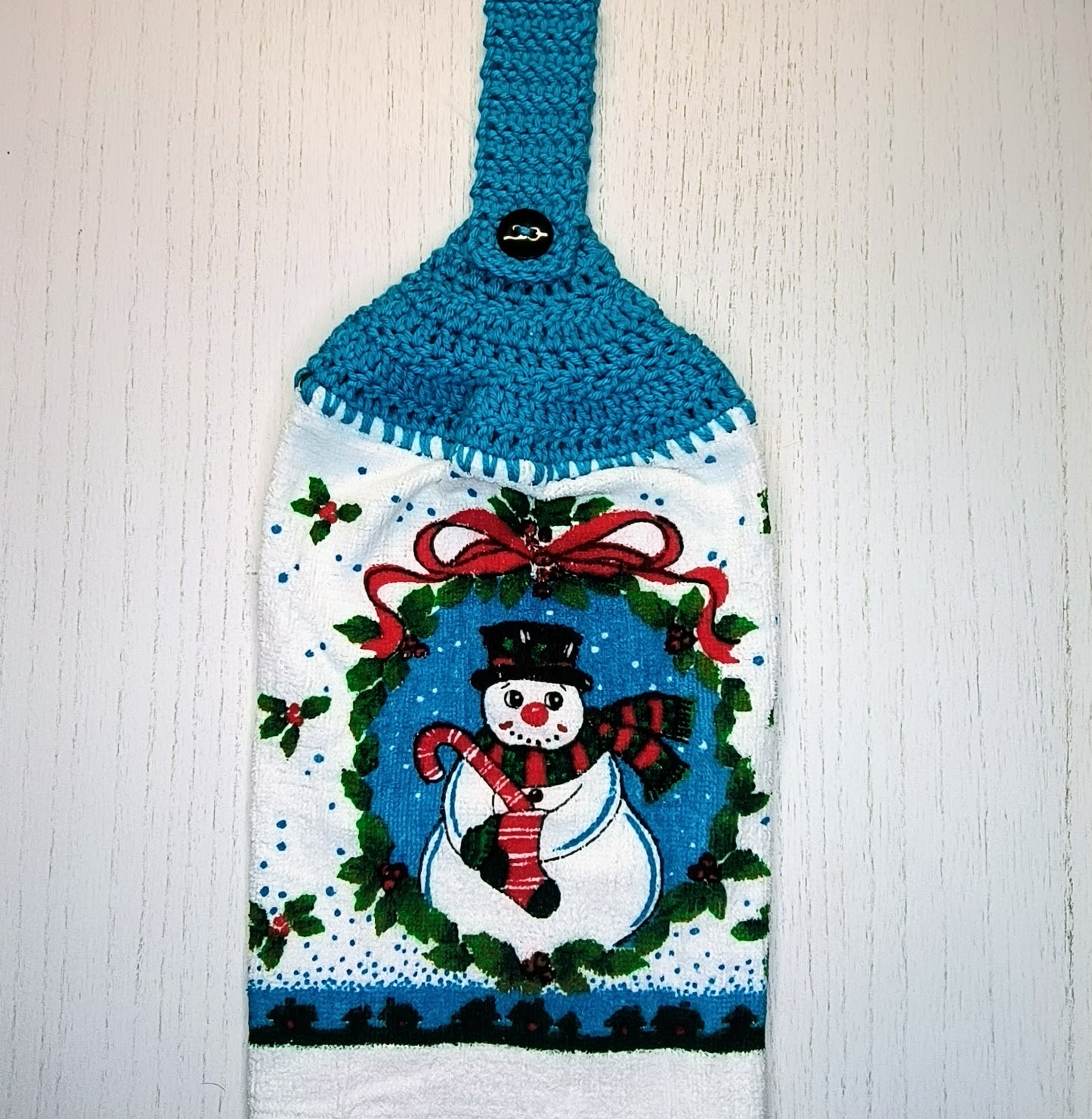 Crochet Top Charming Snowman & Candy Cane Wreath Hanging Dish Towel